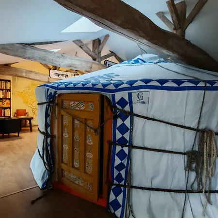 Hétvégi ház Yourte D'interieur D'une Demeure Du 18e Siecle En Anjou Entre Vignes Et Chateaux Bouille-Loretz