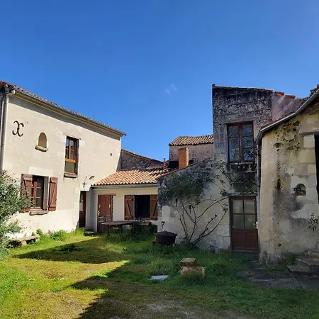 Casa de Campo Yourte D'intérieur D'une Demeure Du 18e Siècle En Anjou Entre Vignes Et Châteaux