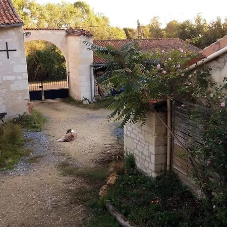 Yourte D'intérieur D'une Demeure Du 18e Siècle En Anjou Entre Vignes Et Châteaux Bouille-Loretz