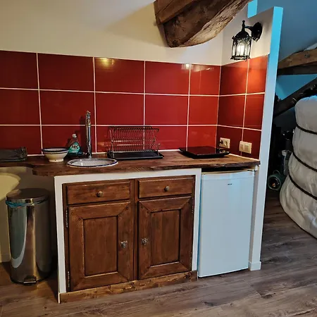 Yourte D'intérieur D'une Demeure Du 18e Siècle En Anjou Entre Vignes Et Châteaux Bouille-Loretz